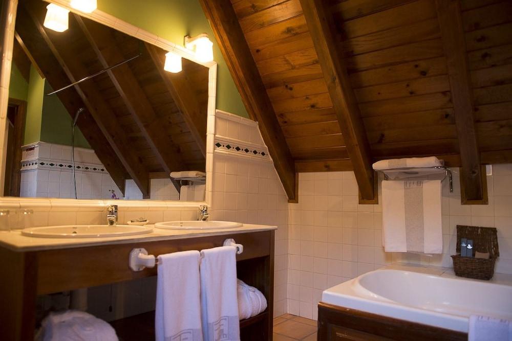 Hotel Chalet Bassibe by Silken Baqueira Beret Eksteriør billede