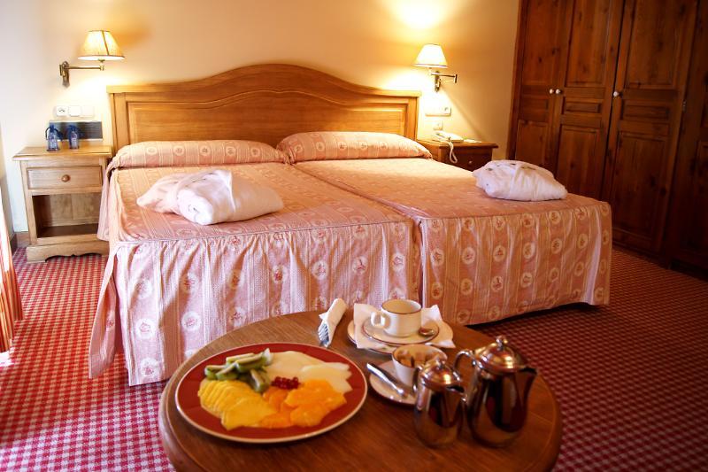 Hotel Chalet Bassibe by Silken Baqueira Beret Eksteriør billede