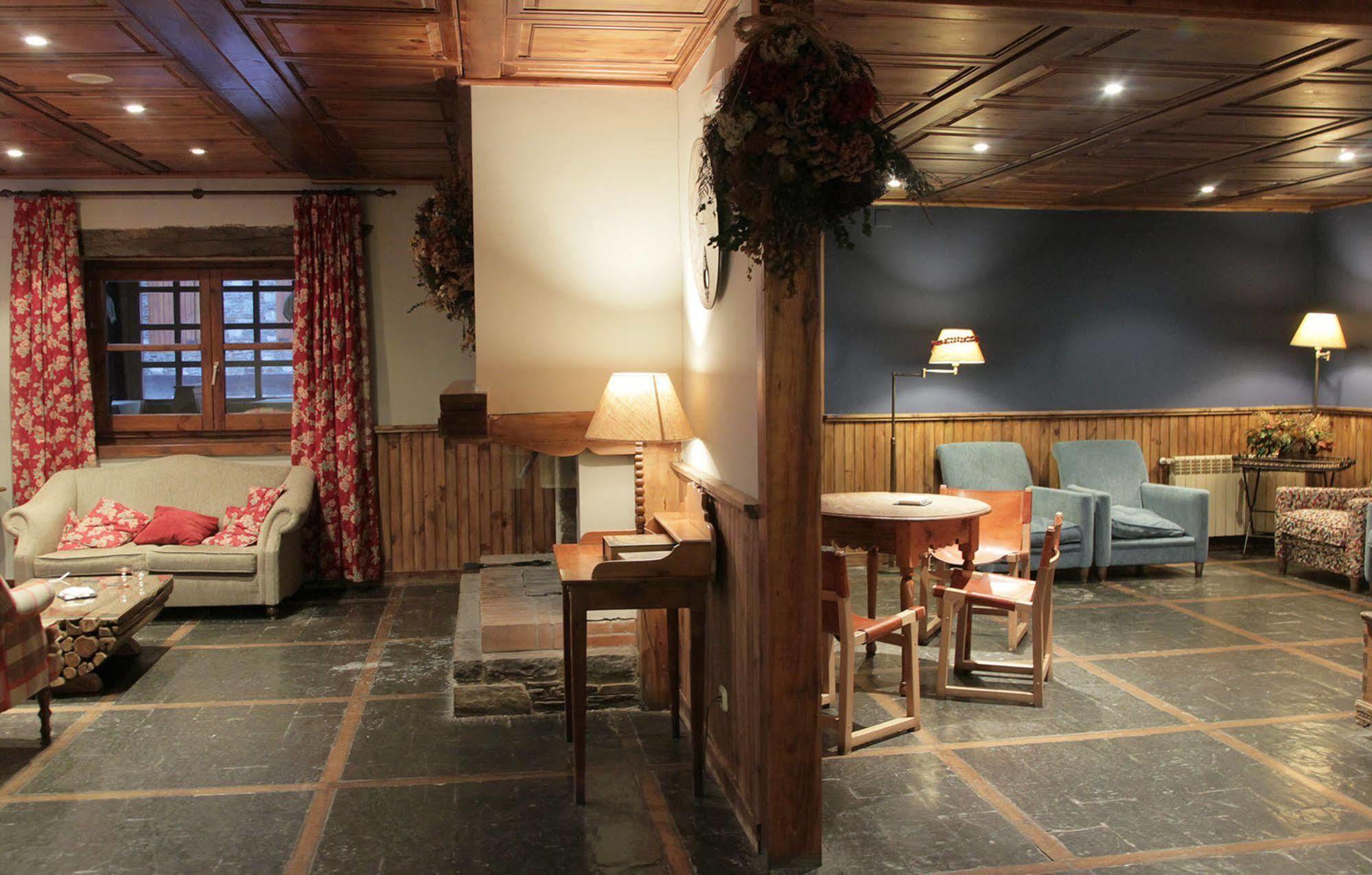 Hotel Chalet Bassibe by Silken Baqueira Beret Eksteriør billede